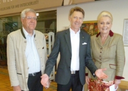 Da die finanzielle Unterstützung durch den Lions Club München Solln auch den Bürgern der Stadt Rosenheim zugutekam, hat unsere Oberbürgermeisterin Gabriele Bauer die Gelegenheit genutzt, die Gäste aus München zu begrüßen und sich bei ihnen für die gewährte Unterstützung zu bedanken.